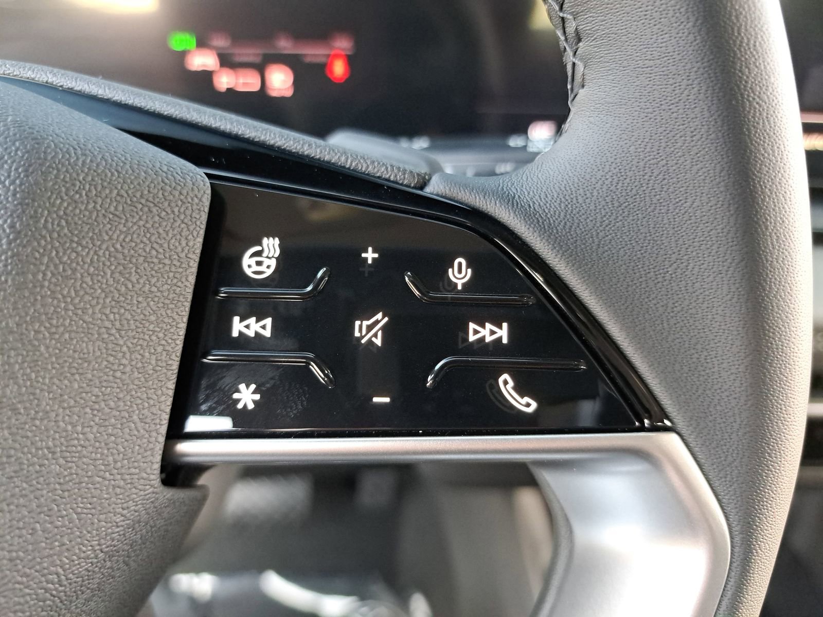 New 2025 Audi Q6 e-tron Premium image 20