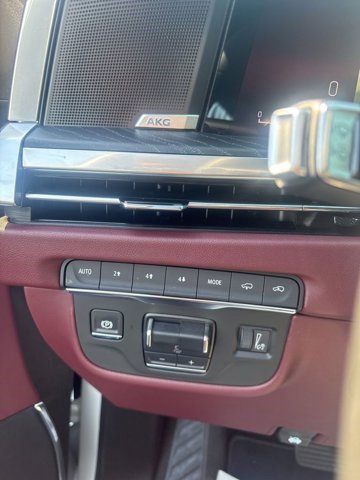 Certified 2025 Cadillac Escalade ESV Sport w/ Touring Package image 16