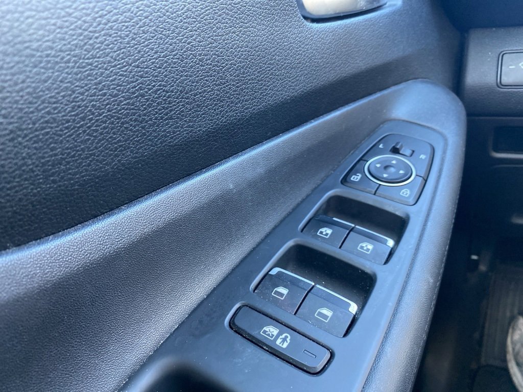 Used 2022 Hyundai Santa Fe SEL w/ Cargo Package image 24