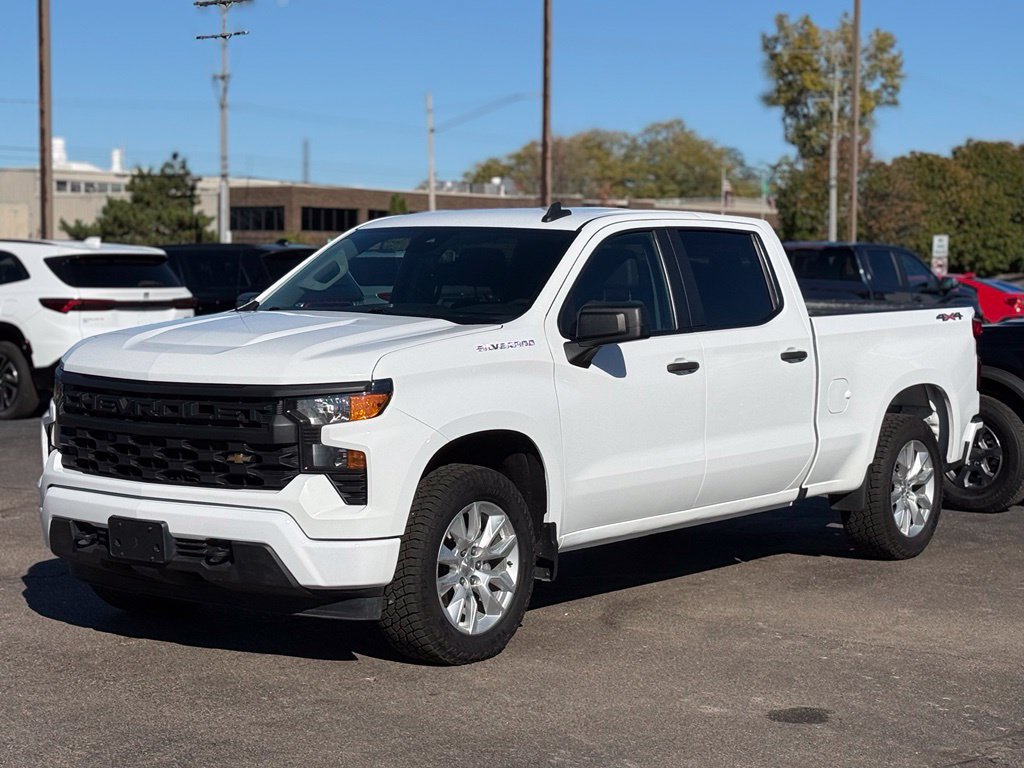 Used 2023 Chevrolet Silverado 1500 Custom AWD/4WD image 34