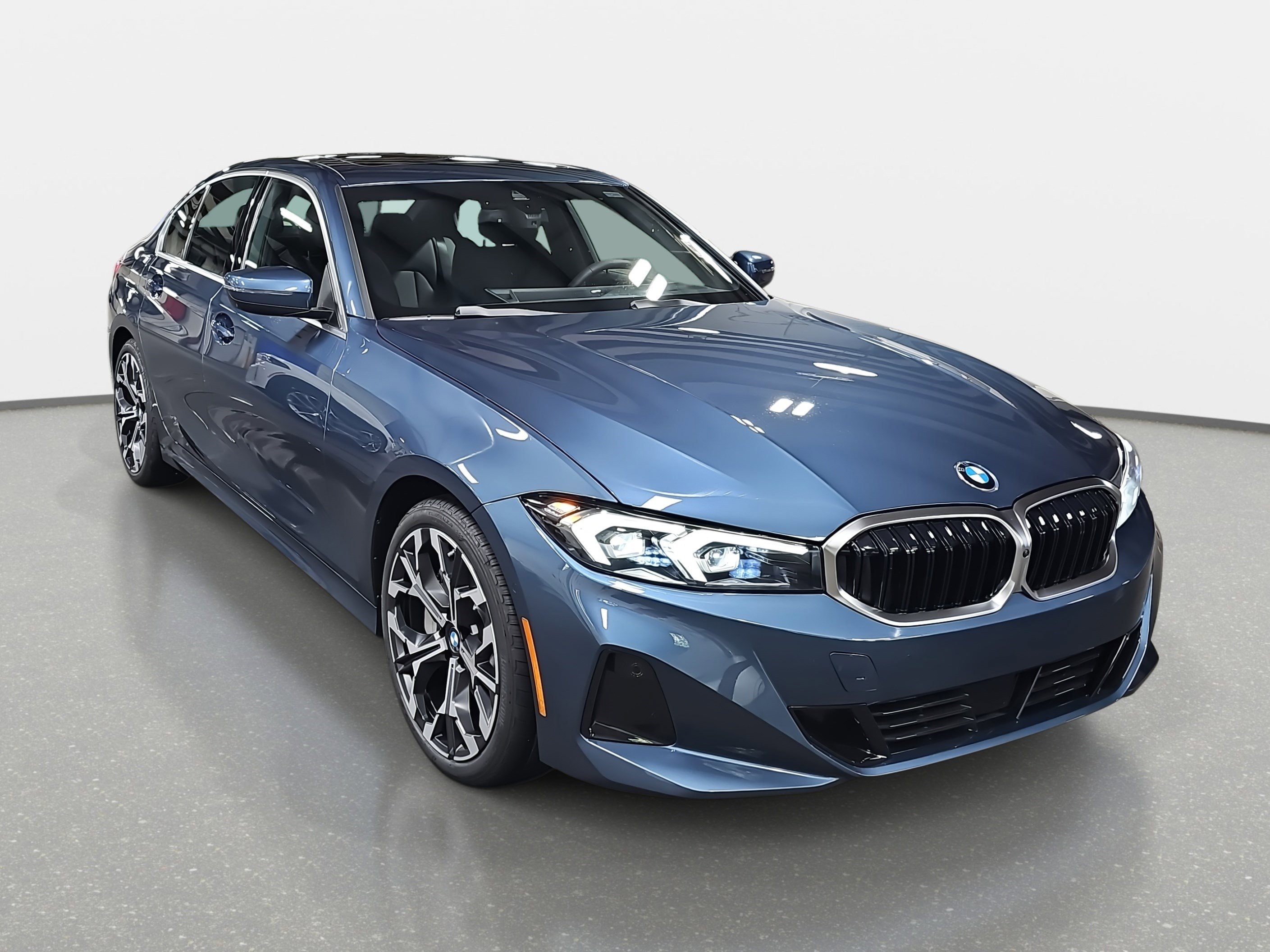 New 2025 BMW 330i Sedan w/ Premium Package image 3