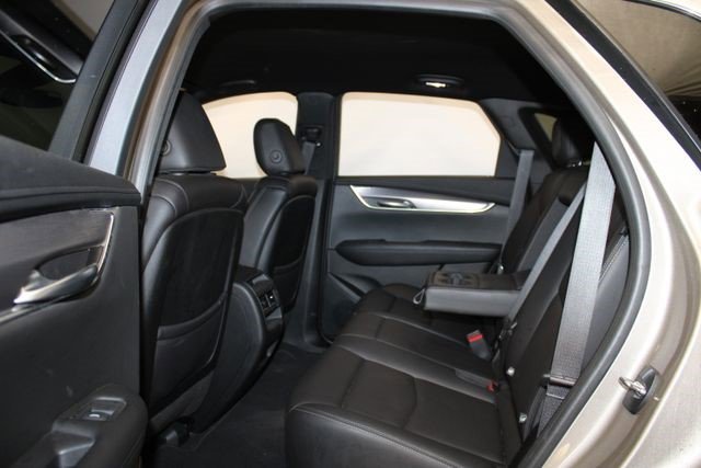 Certified 2023 Cadillac XT5 Luxury AWD/4WD image 9