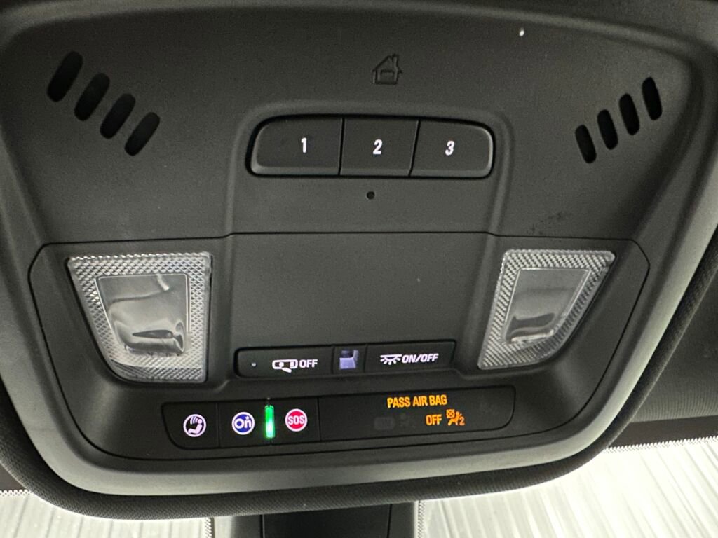 Used 2022 Chevrolet Traverse LT AWD/4WD image 20