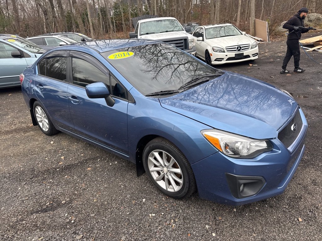 Used 2014 Subaru Impreza 2.0i Premium w/ All-Weather Package w/CVT image 2