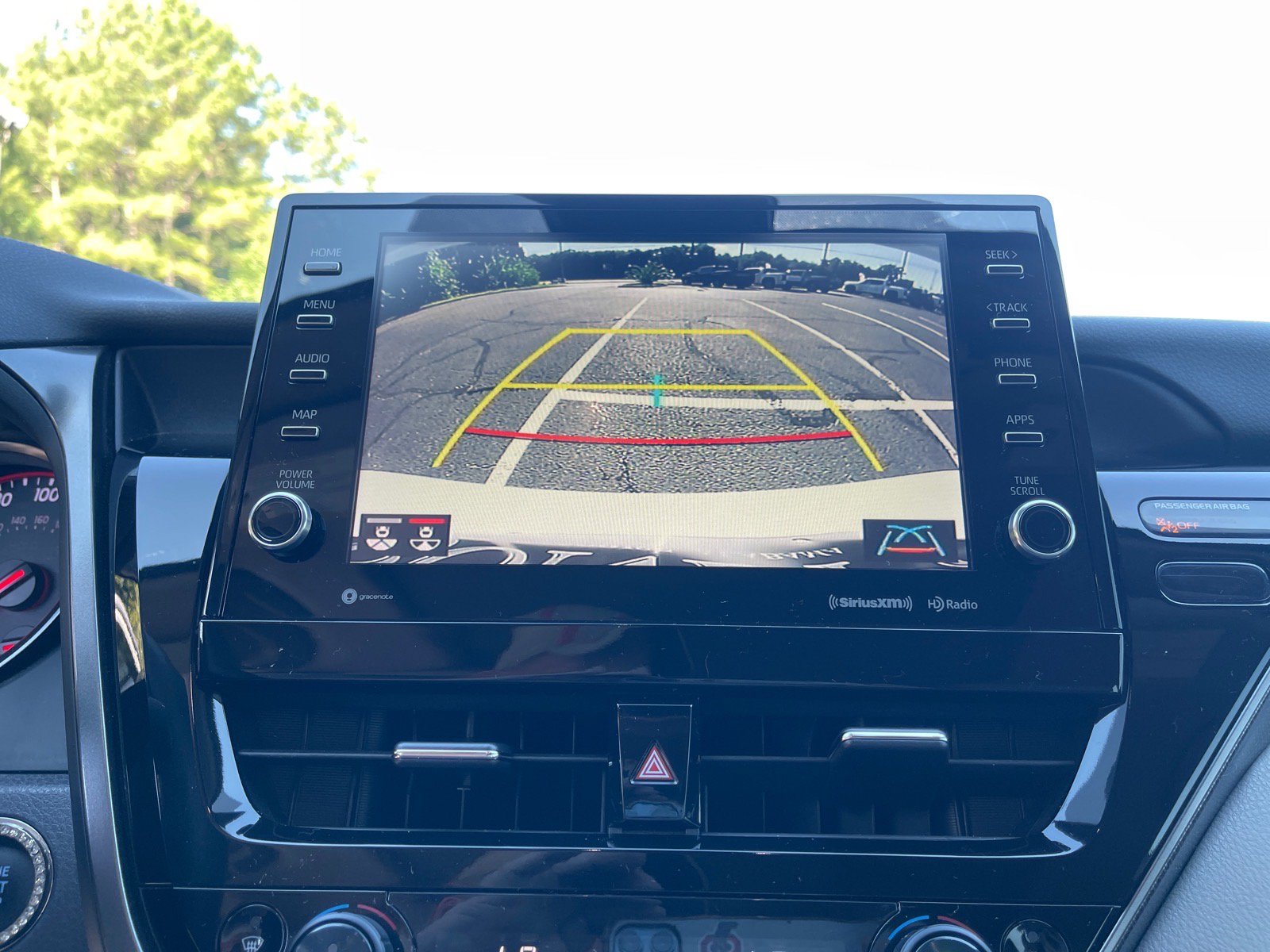 Used 2022 Toyota Camry XSE FWD image 6