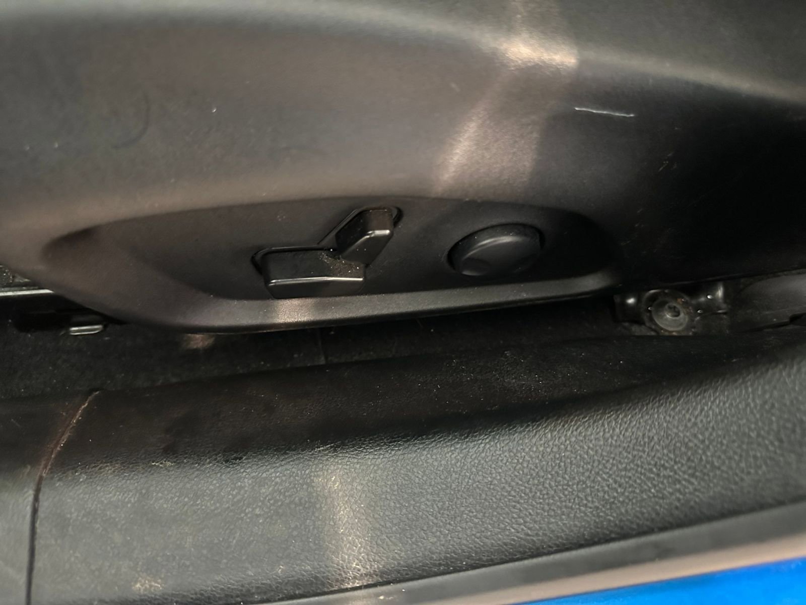 Used 2025 Jeep Compass Limited image 22