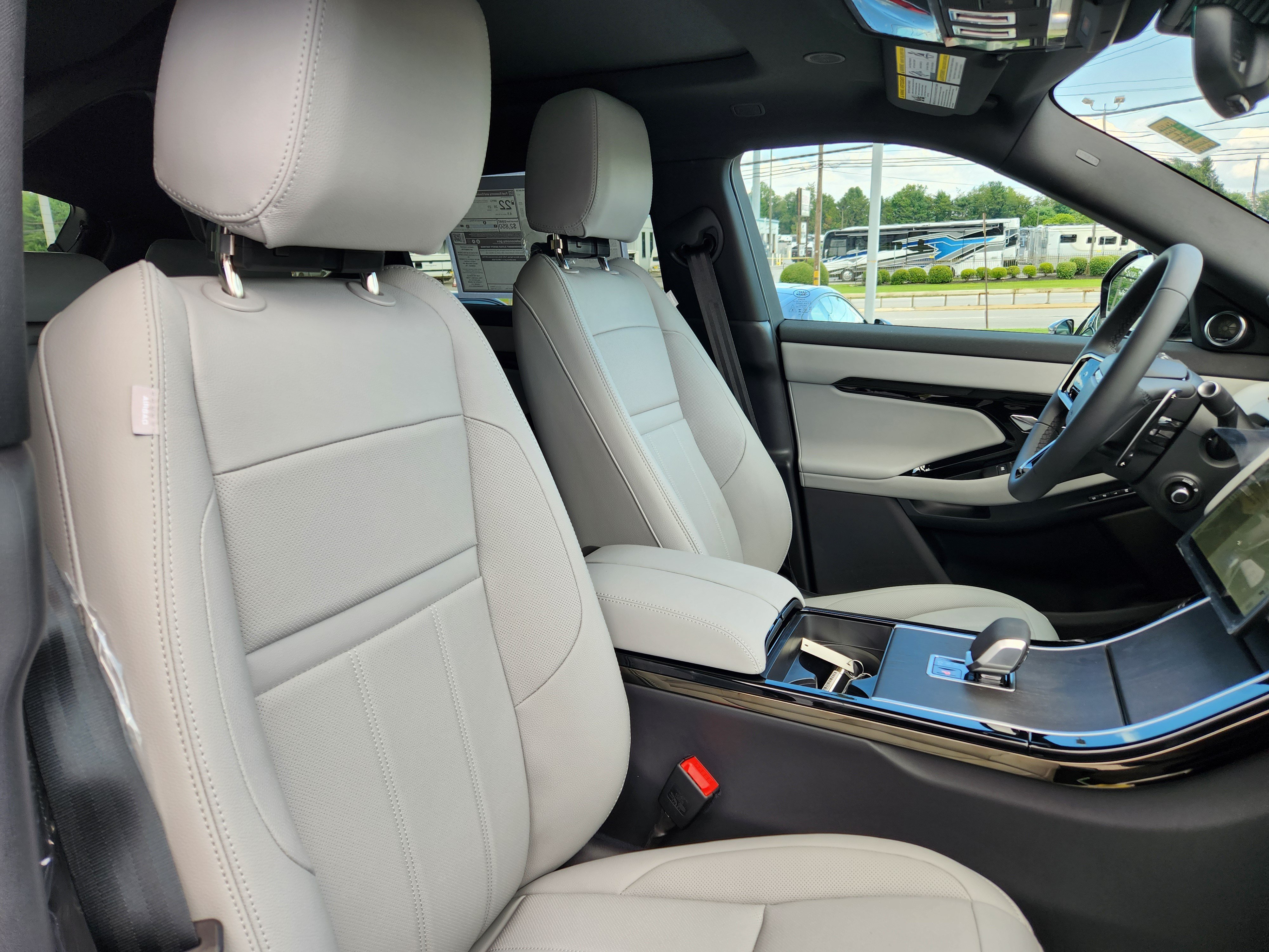 New 2026 Land Rover Range Rover Evoque S AWD/4WD image 12