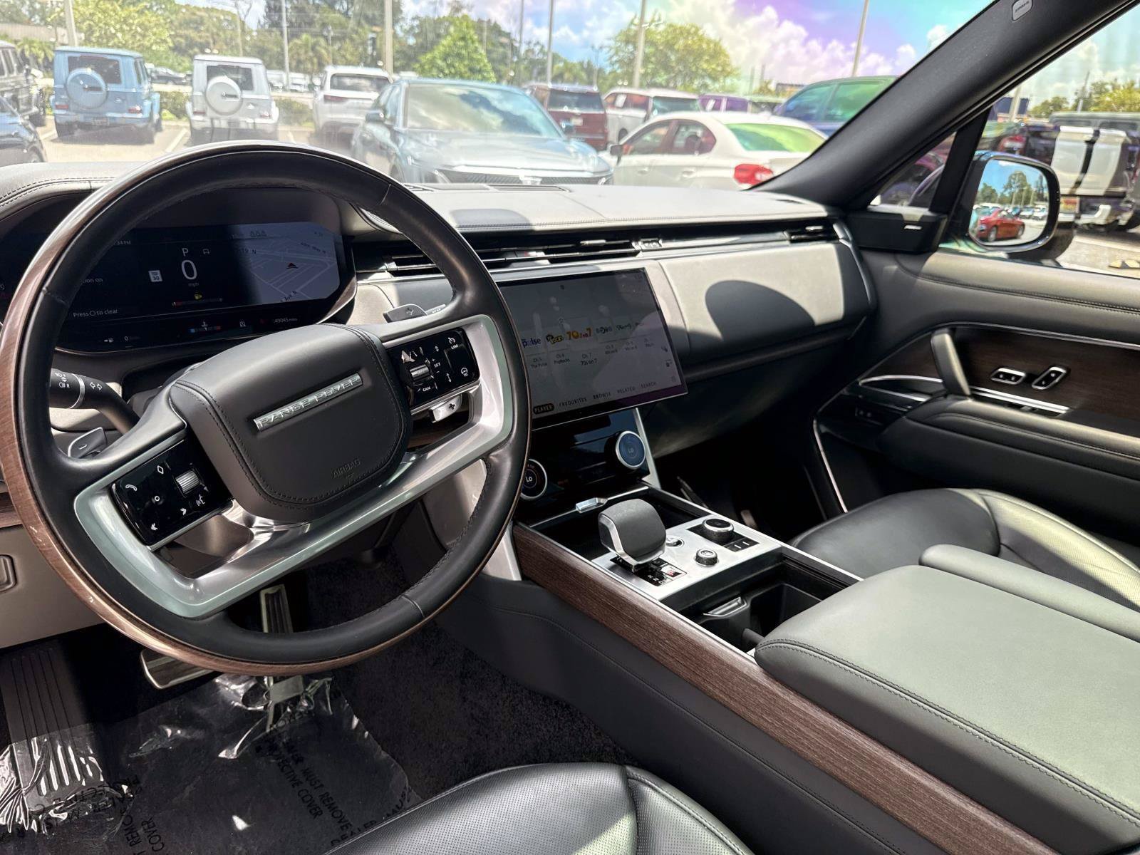 Used 2023 Land Rover Range Rover SE AWD/4WD image 16