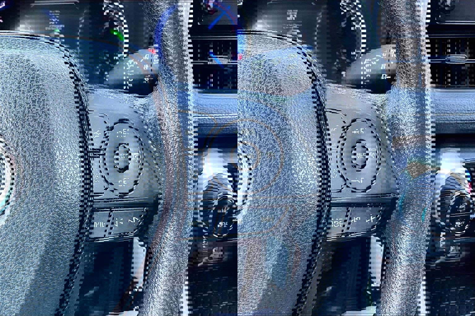 Used 2023 Toyota RAV4 LE image 18