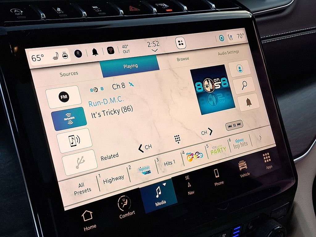 Used 2023 Jeep Grand Cherokee L Limited w/ Luxury Tech Group II image 18