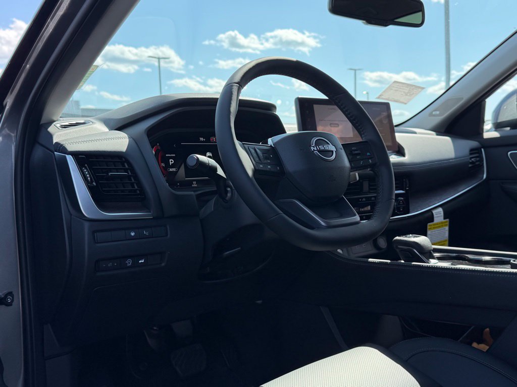 New 2026 Nissan Rogue Platinum w/ Platinum Premium Package AWD/4WD image 10