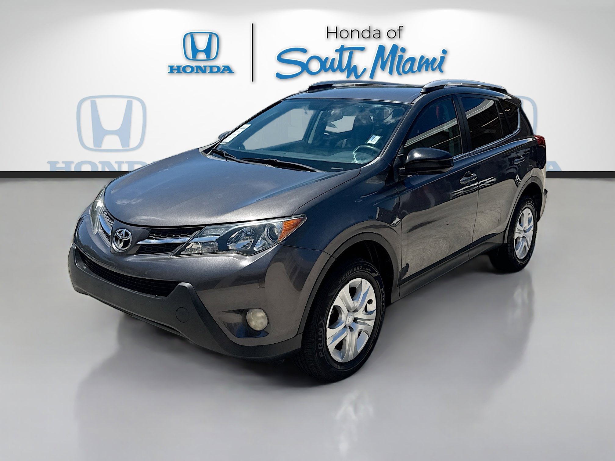 Used 2015 Toyota RAV4 LE FWD image 3