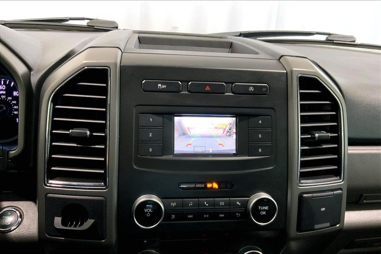 Used 2018 Ford Expedition Max XLT w/ Equipment Group 201A RWD image 24