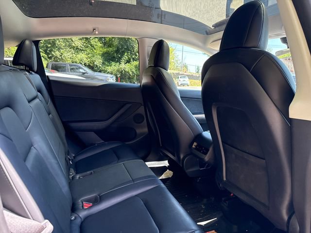 Used 2022 Tesla Model Y Long Range AWD/4WD image 10