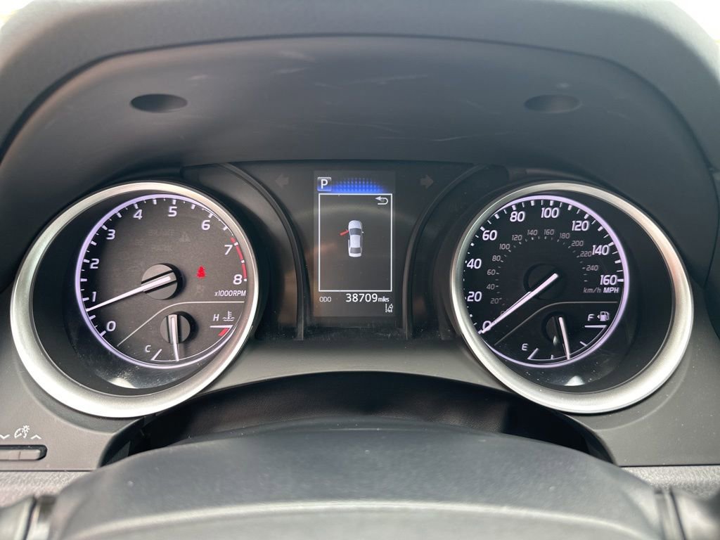 Used 2023 Toyota Camry LE image 11