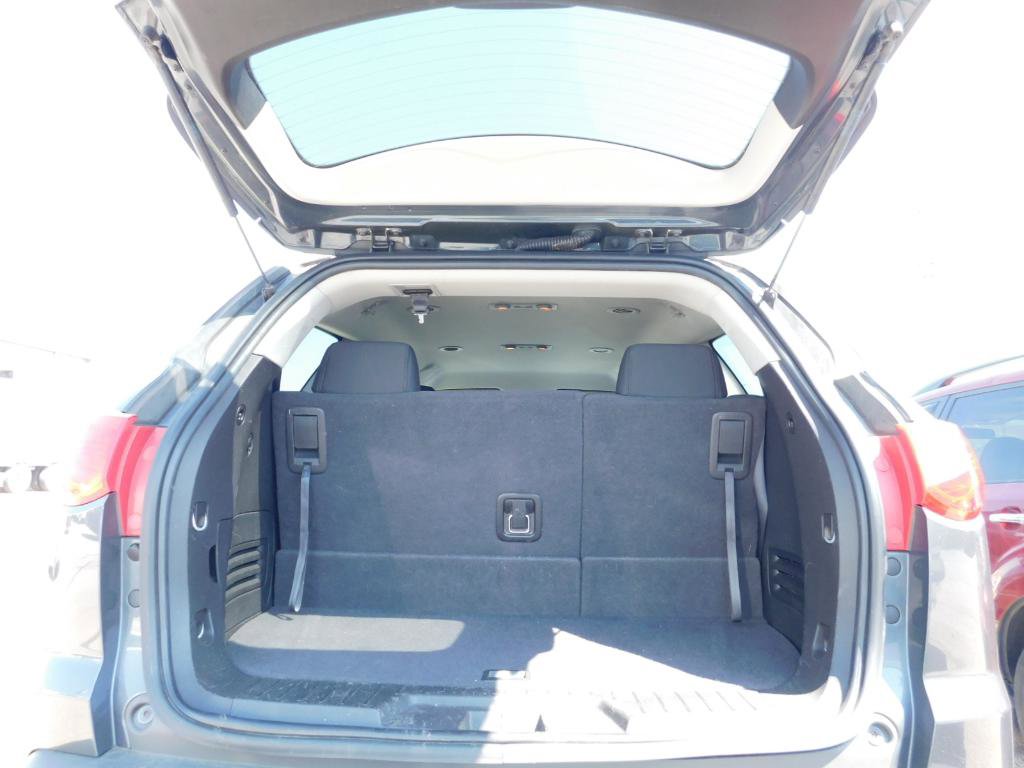 Used 2010 Chevrolet Traverse LT w/ Personal Connectivity Package FWD image 12