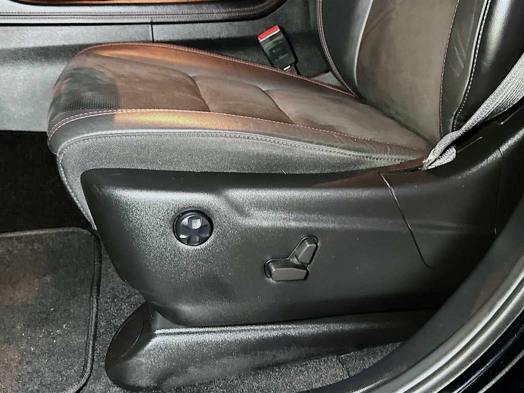 Certified 2022 Dodge Durango R/T AWD/4WD image 16