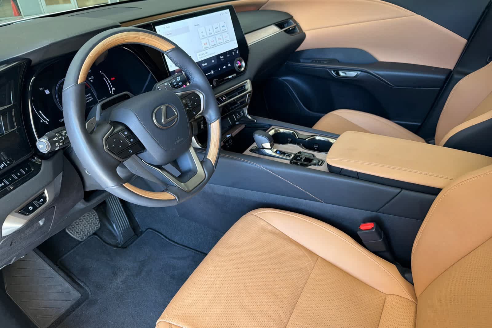 Used 2024 Lexus RX 350 Premium Plus w/ Convenience Package FWD image 11
