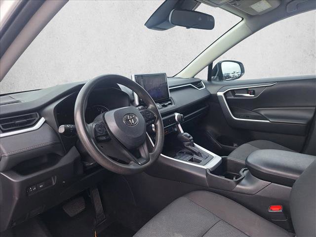 Used 2024 Toyota RAV4 XLE AWD/4WD image 9