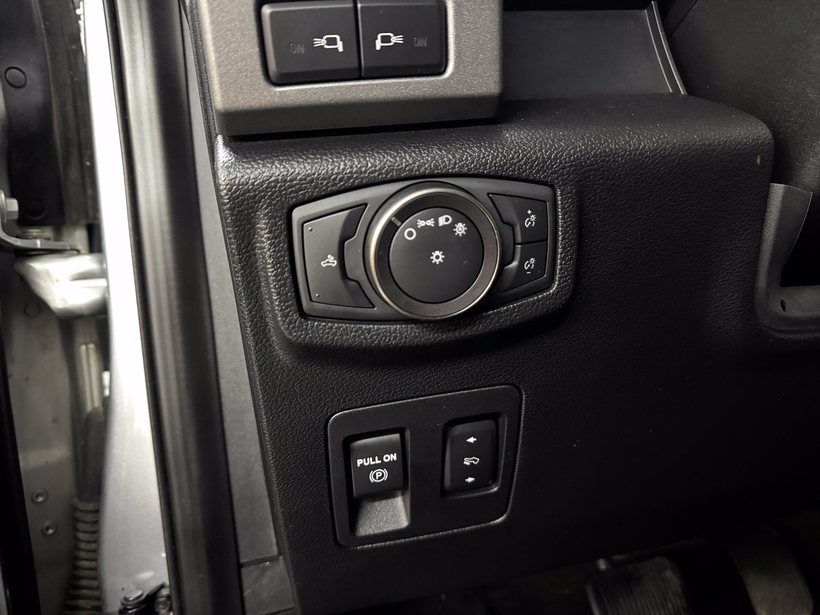 Used 2019 Ford F150 Raptor AWD/4WD image 26