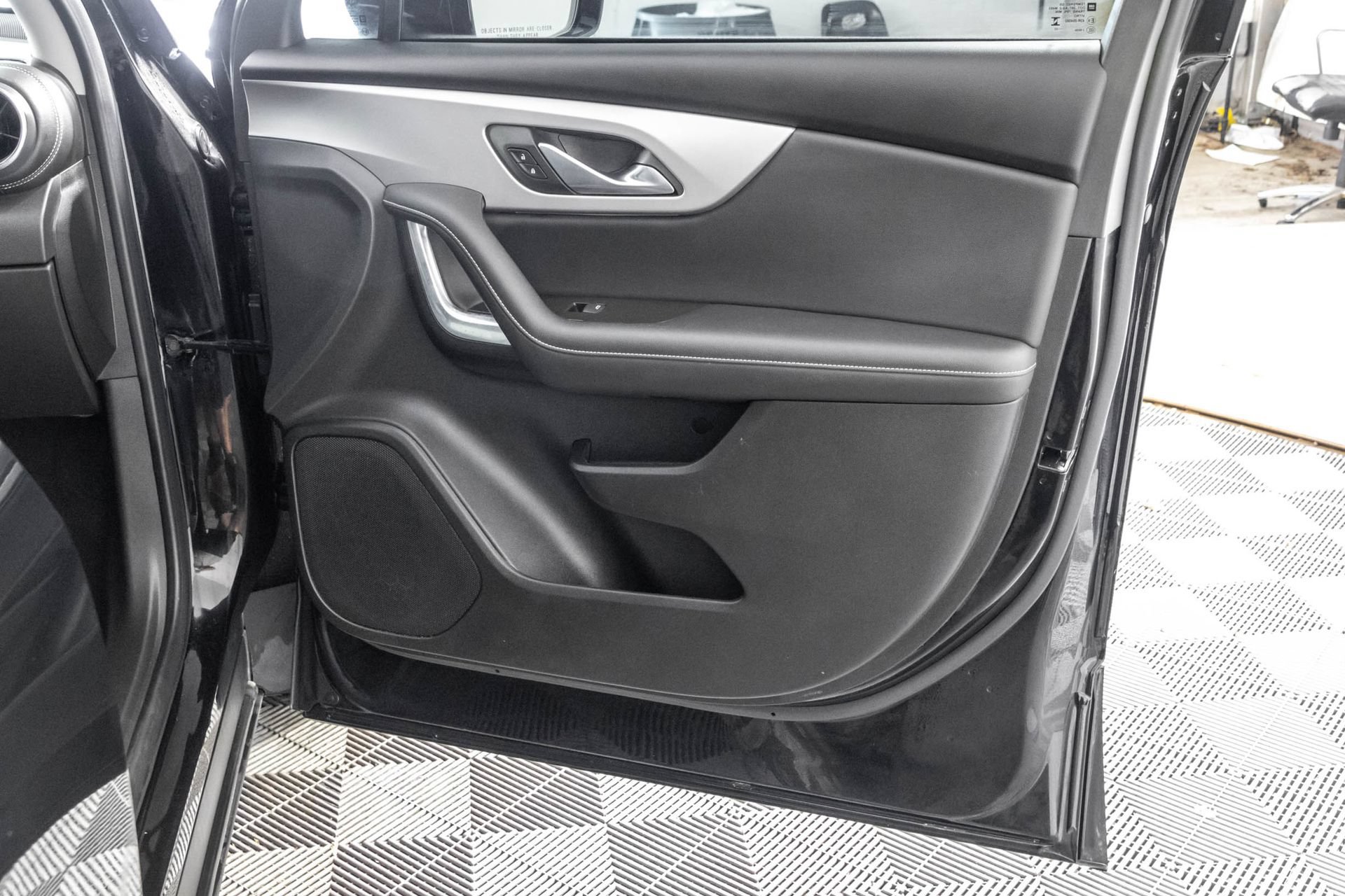 Used 2023 Chevrolet Blazer LT AWD/4WD image 43
