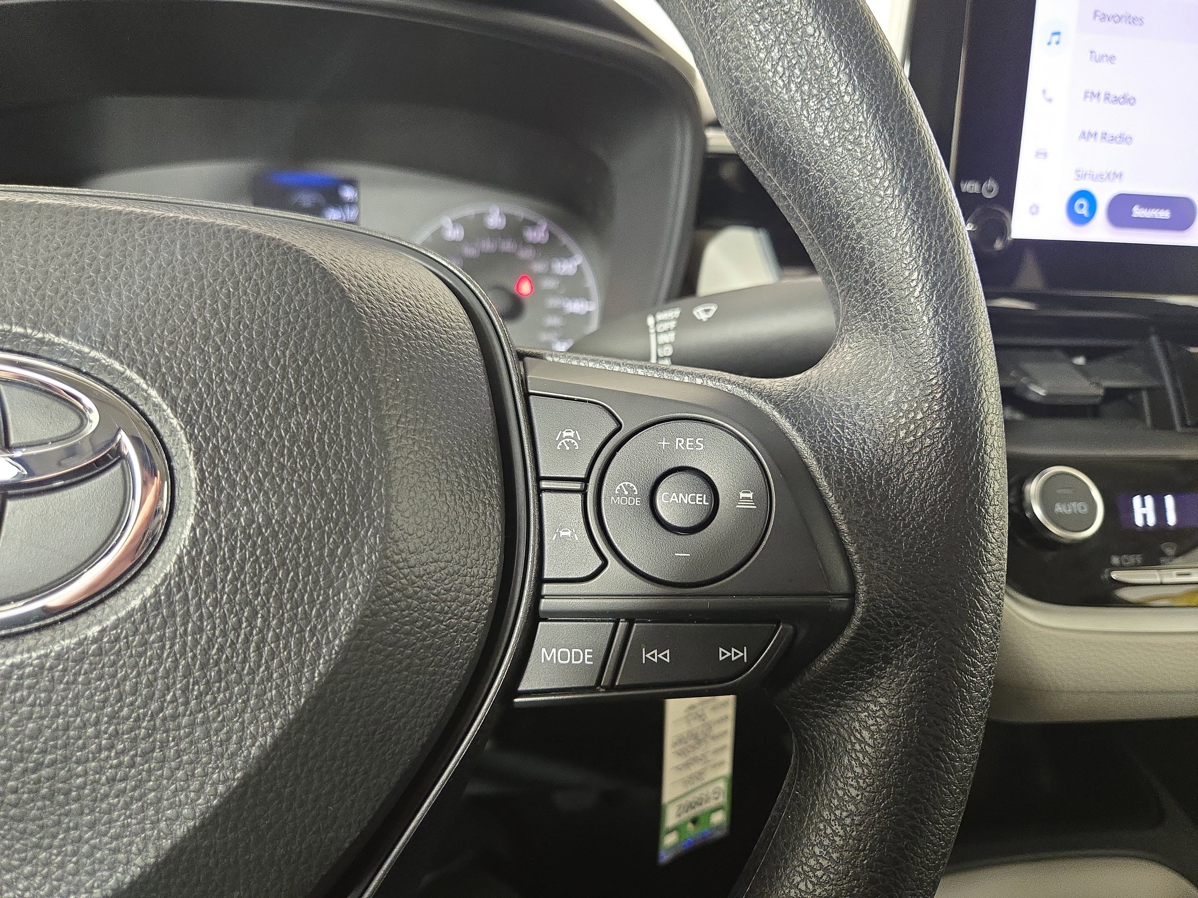 Used 2024 Toyota Corolla LE image 16