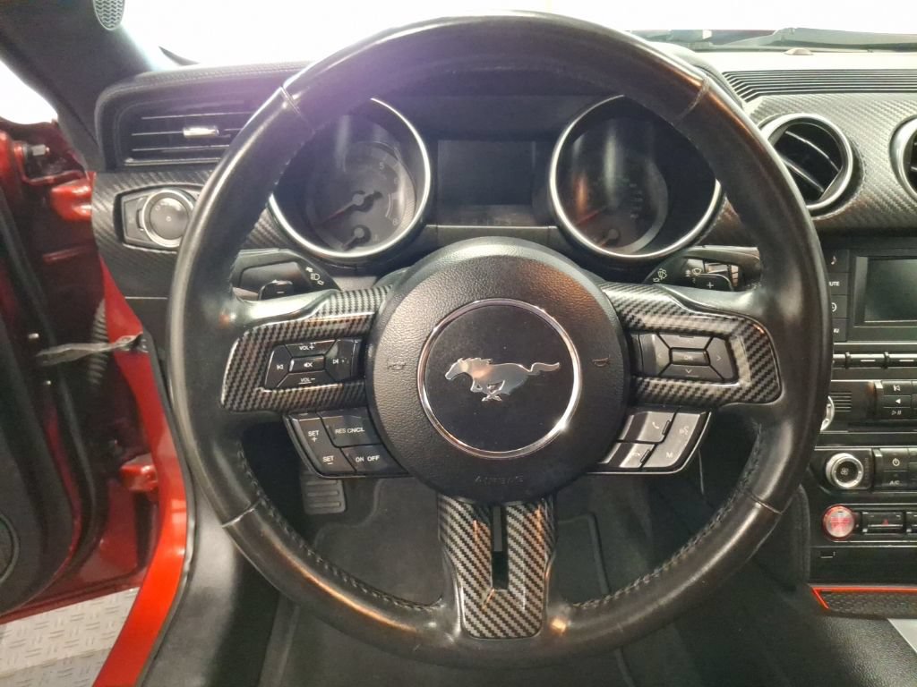 Used 2018 Ford Mustang Coupe RWD image 16