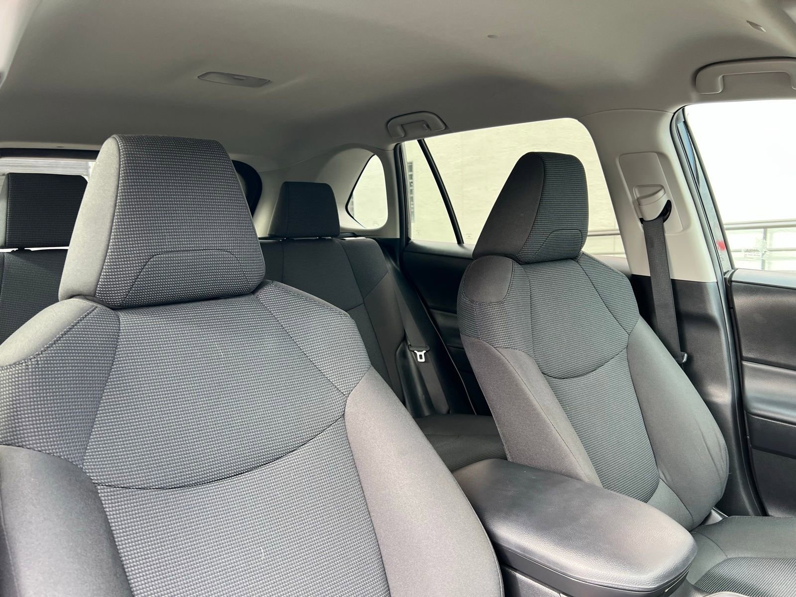 Used 2024 Toyota RAV4 LE image 52