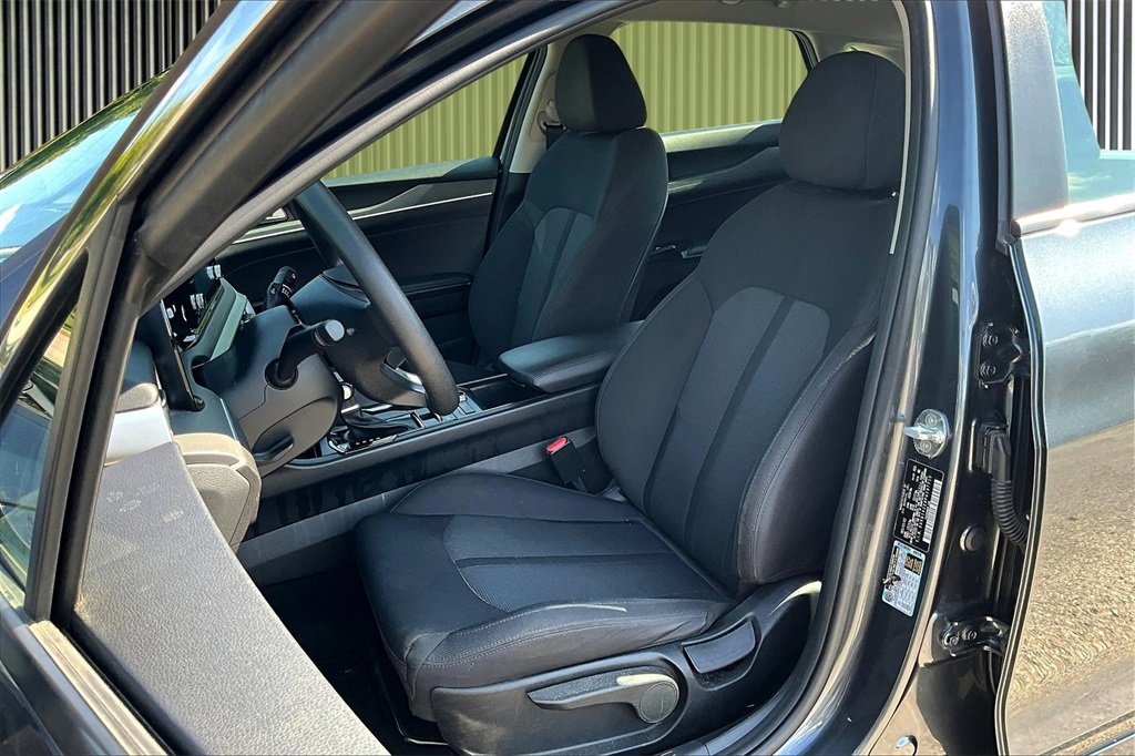 Used 2023 Kia K5 LXS image 24