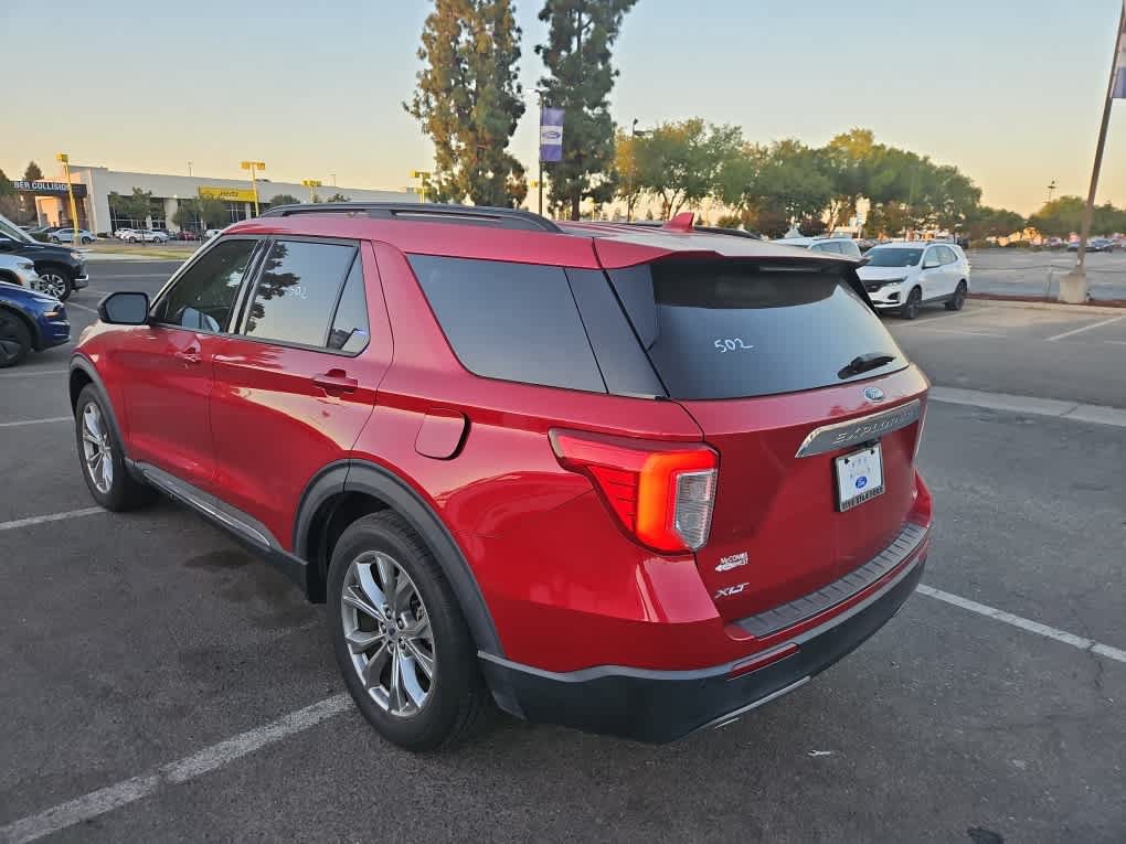 Used 2020 Ford Explorer XLT w/ Equipment Group 202A RWD image 5