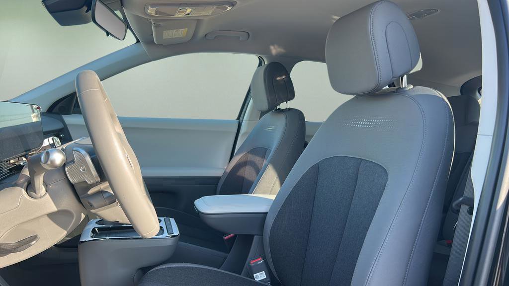 Certified 2025 Hyundai Ioniq 5 SE image 16