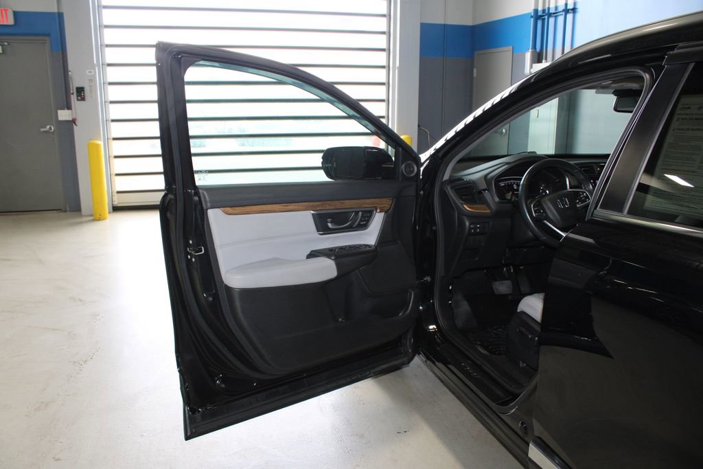 Used 2020 Honda CR-V Touring image 7