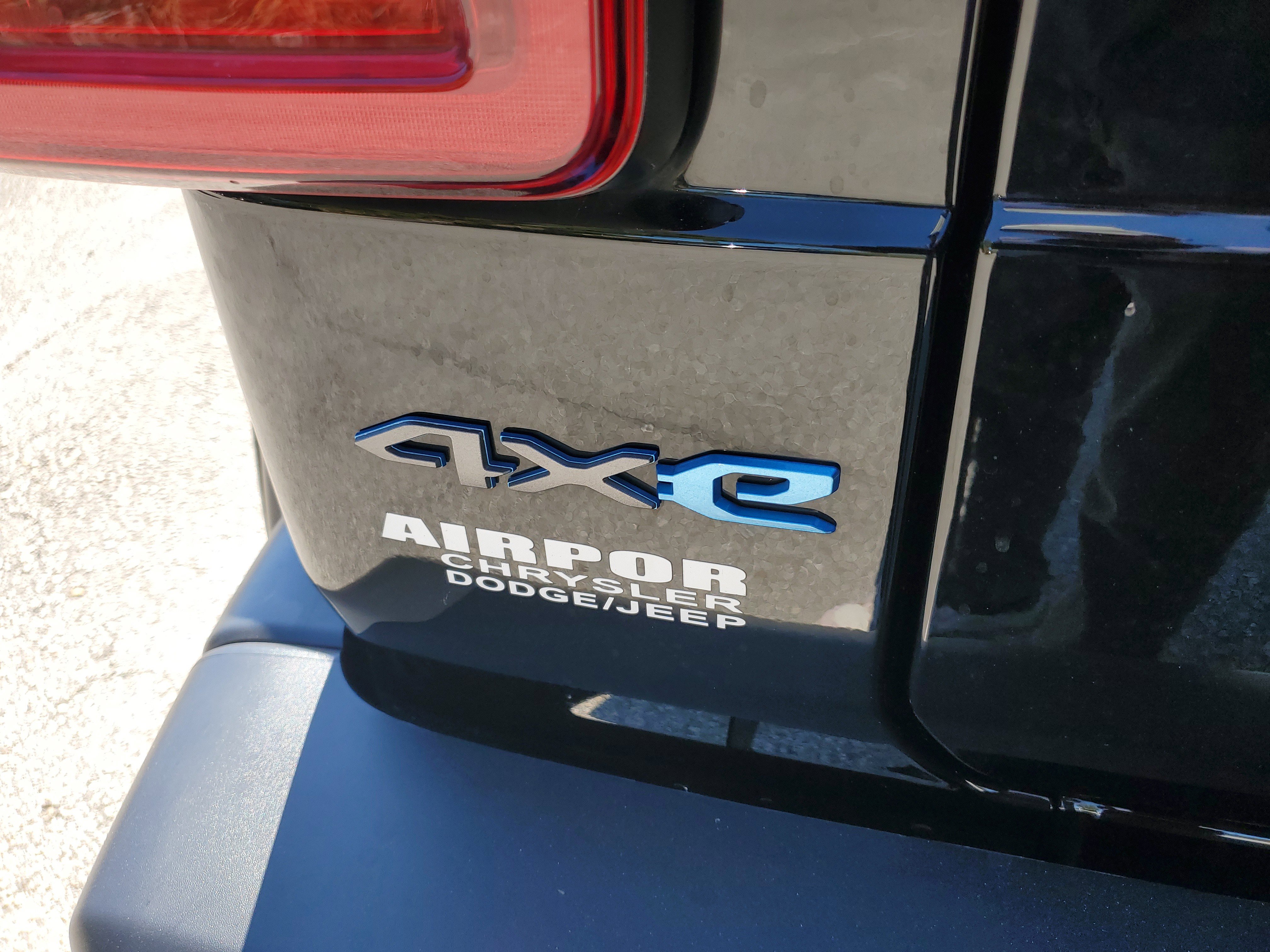 Used 2025 Jeep Wrangler Sport S w/ Convenience Group image 7