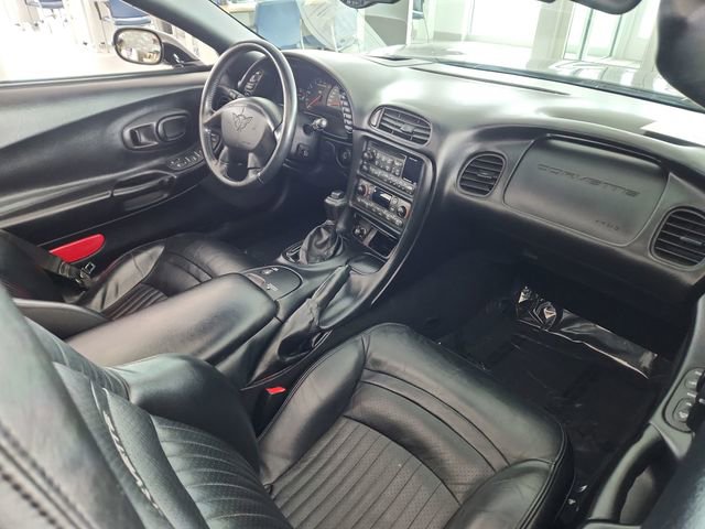 Used 2004 Chevrolet Corvette Base w/ Preferred Equipment Group image 28