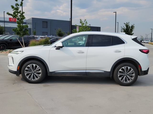 Used 2024 Buick Envision Preferred AWD/4WD image 2