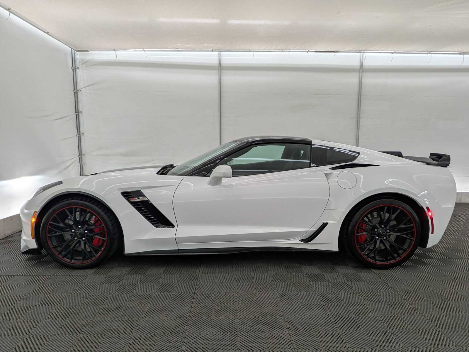 Used 2016 Chevrolet Corvette Z06 image 3