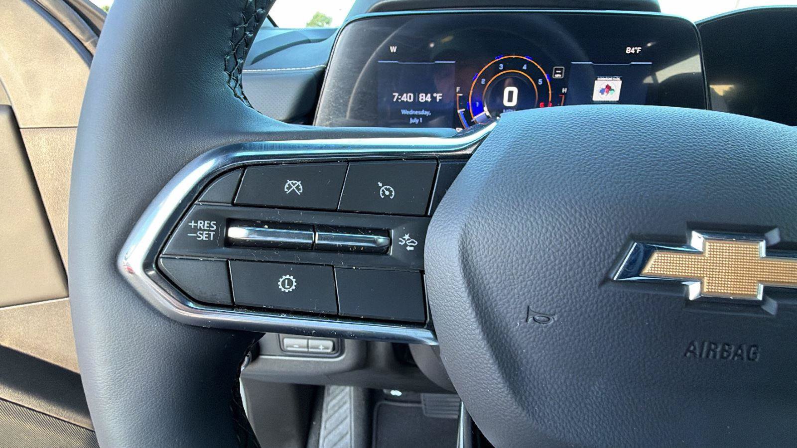 Used 2025 Chevrolet Suburban Premier AWD/4WD image 28