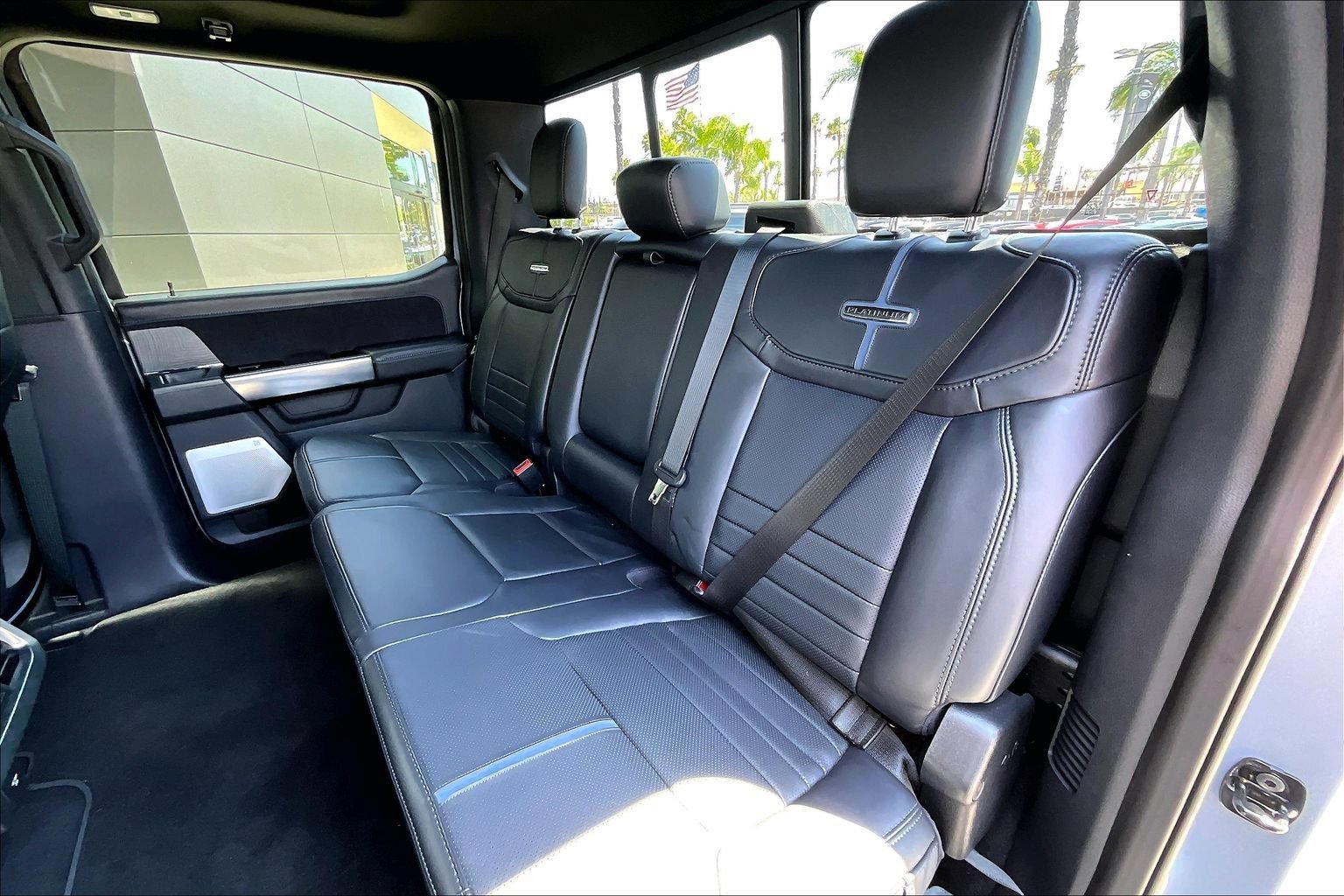 Used 2025 Ford F450 Platinum w/ FX4 Off-Road Package AWD/4WD image 26