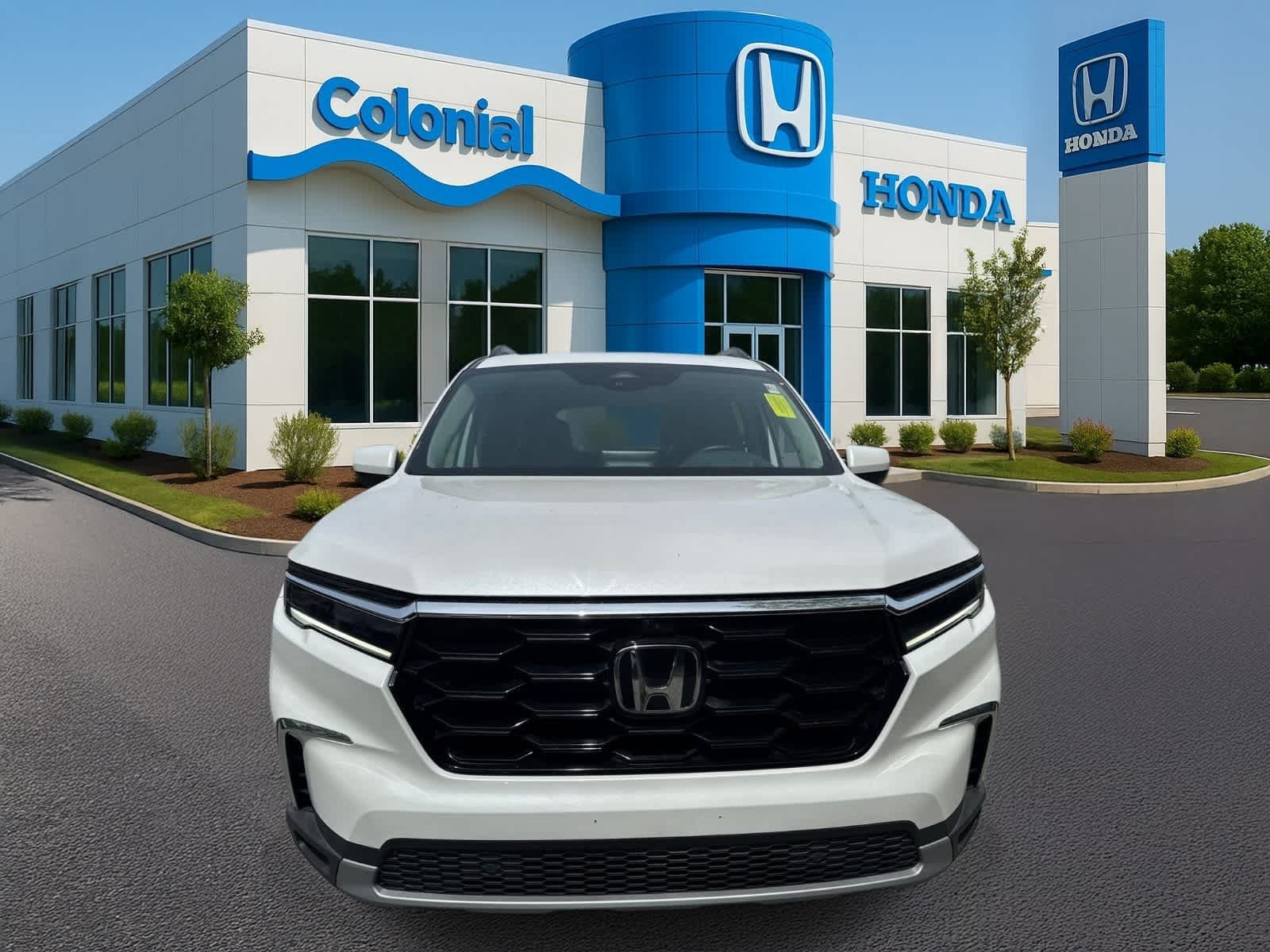 Used 2025 Honda Pilot Elite image 9