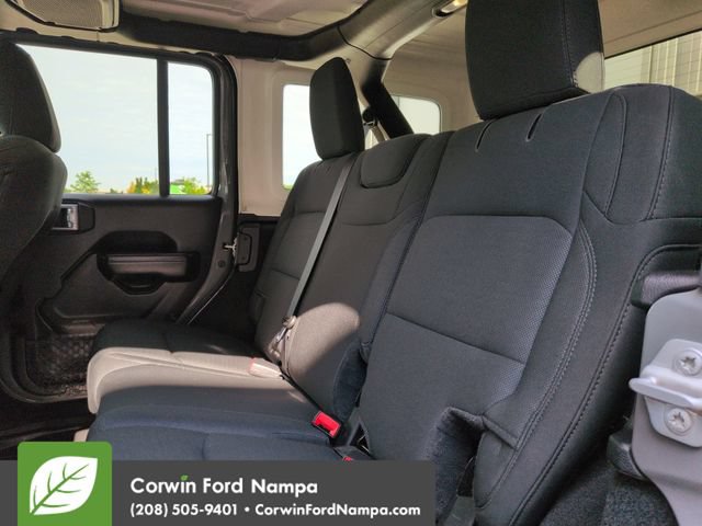 Used 2021 Jeep Wrangler Unlimited Sport AWD/4WD image 25