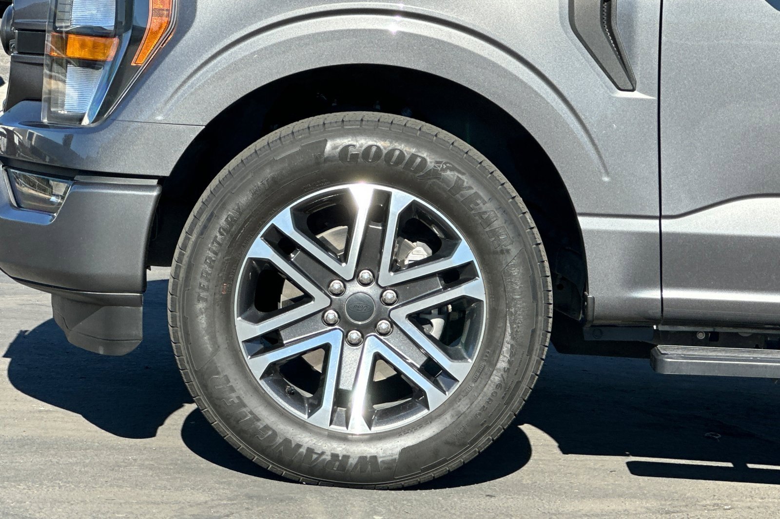 Used 2023 Ford F150 XL w/ STX Appearance Package image 24