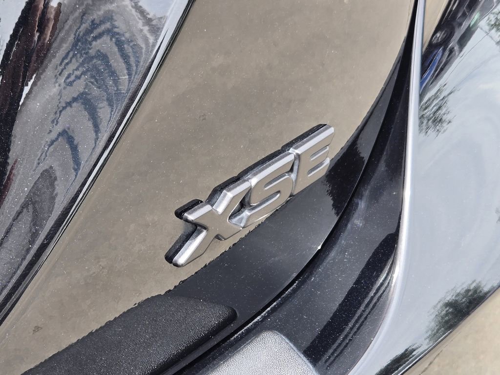 Used 2023 Toyota Camry XSE FWD image 16