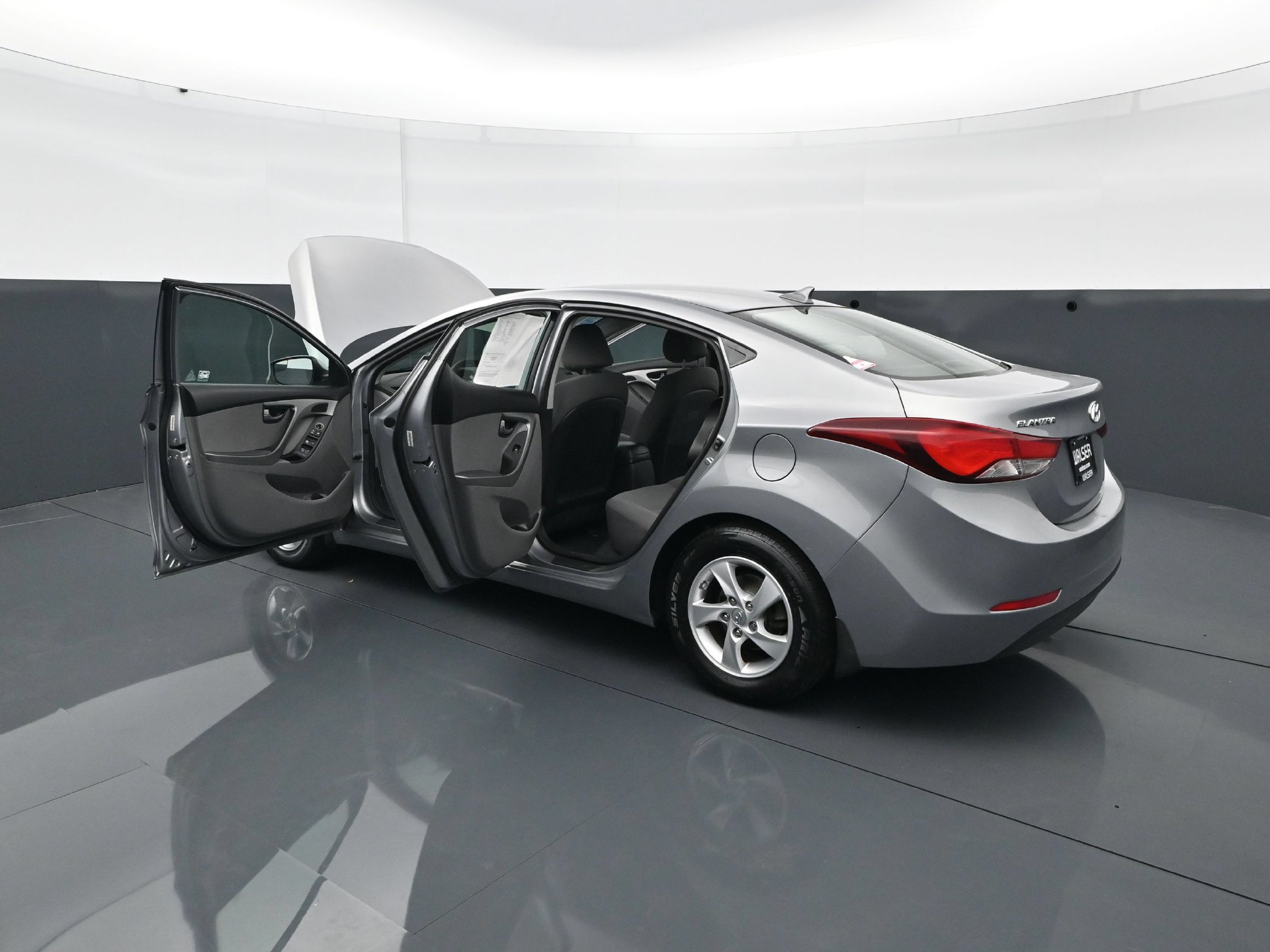 Used 2015 Hyundai Elantra SE FWD image 35