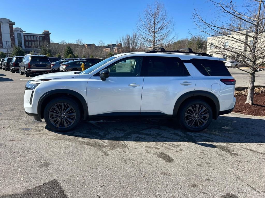 New 2026 Nissan Pathfinder SL w/ SL Premium Package AWD/4WD image 4