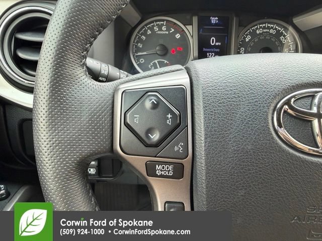 Used 2017 Toyota Tacoma Limited w/ Tow Package AWD/4WD image 22