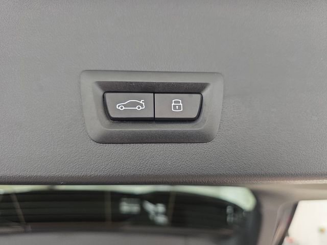 Certified 2025 BMW X3 xDrive30i w/ Premium Package image 28