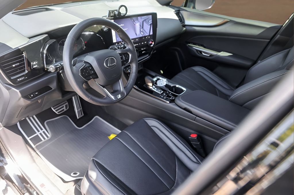 Used 2024 Lexus NX 350 F Sport image 10