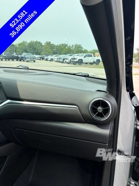 Used 2022 Chevrolet Blazer LT FWD image 29