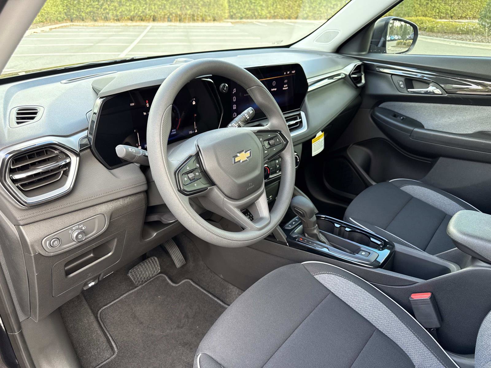 Used 2026 Chevrolet TrailBlazer LS w/ LS Confidence Package image 21