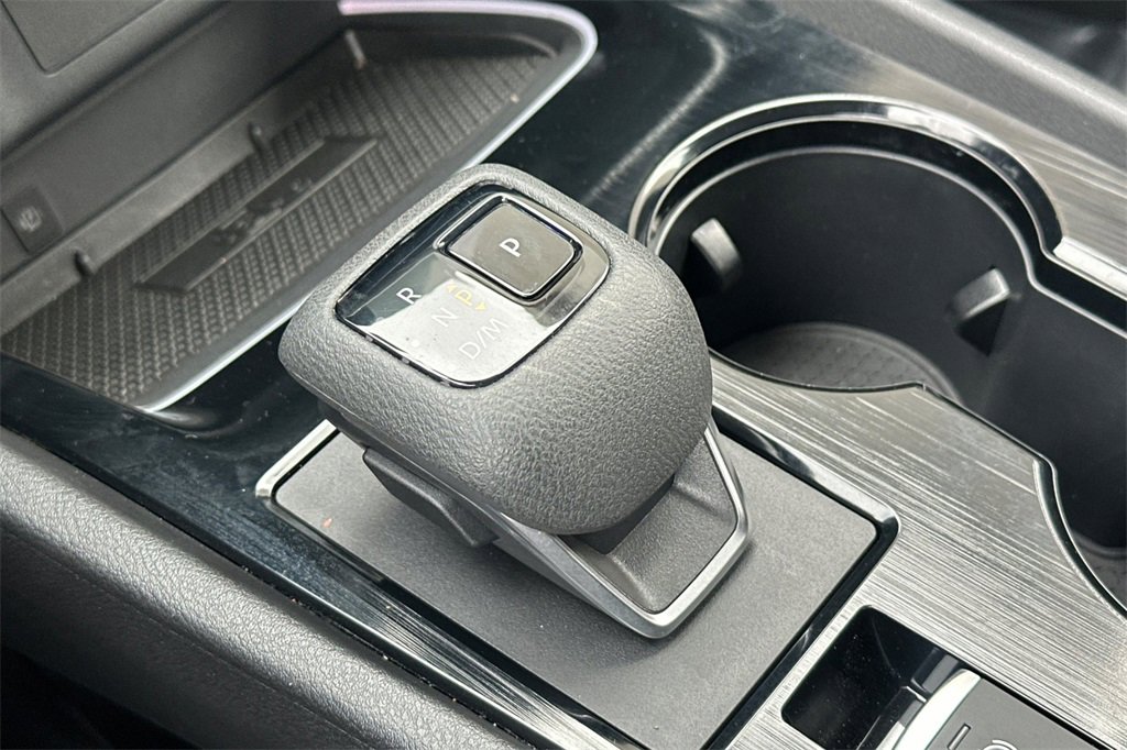 Used 2025 Nissan Rogue SL image 25